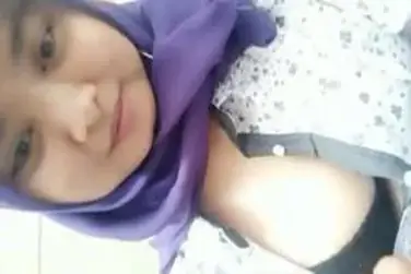 Ukhti Hijab Cantik Live Bersantai Kasur poster